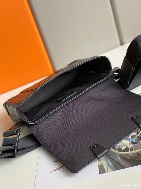 AAA Pruses Bags LOUIS TRUNK VUITTON SLINGBAG 0707